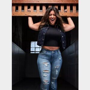 Torrid - Bombshell Skinny Premium Stretch High-Rise Destructed Jean, Tides Blue﻿